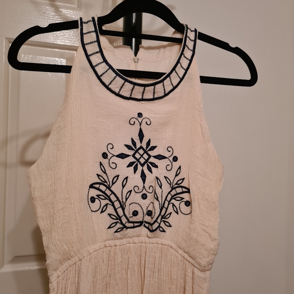 unbranded Dresses & Skirts - Semi Formal 10 Beige Khaki Black Floral Embroidered Fit Flare Knee Length Dress